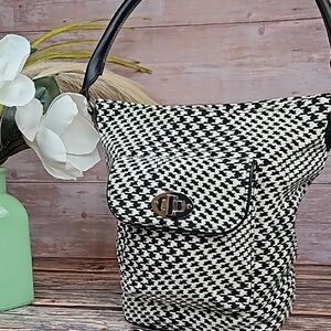 NEW TALBOTS BLACK & WHITE HOUNDSTOOTH TURNLOCK BUCKET BAG